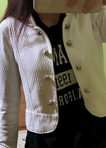 Zara Düğmeli Beyaz Mini Kadın Blazer Ceket