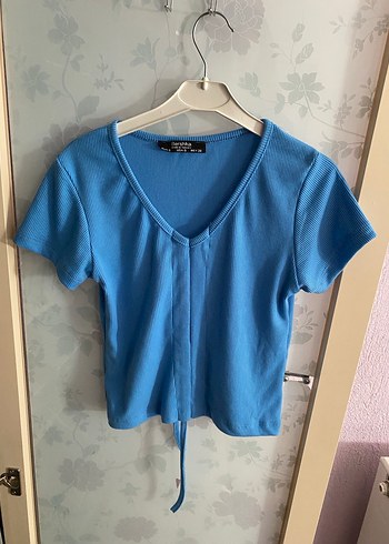 Bershka Mavi V Yaka Kısa Kollu Kadın Gömlek