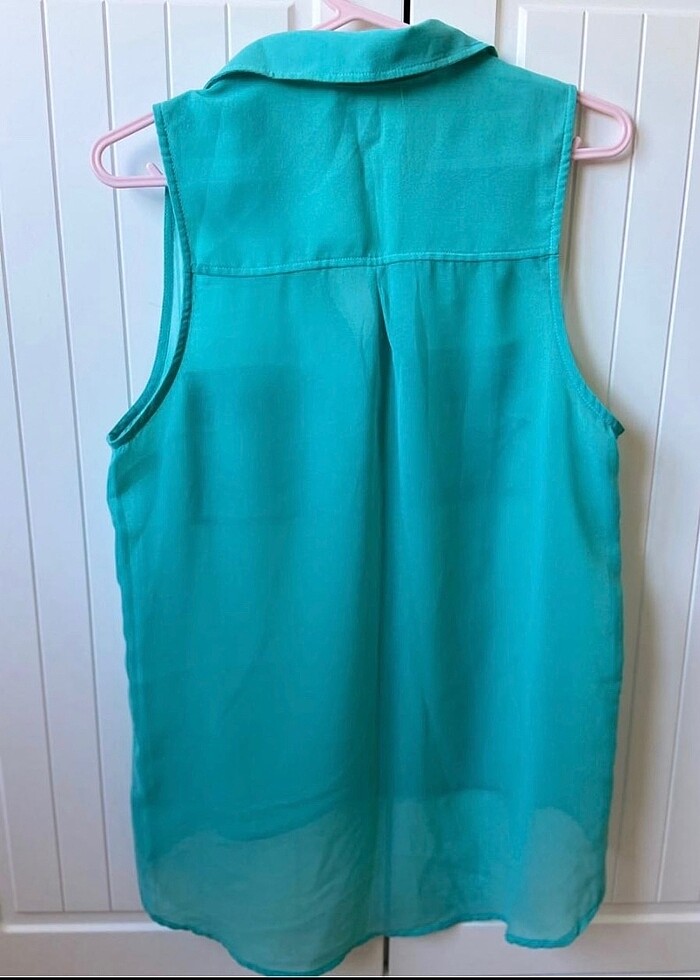 Bershka ince kolsuz gömlek - Görsel 3