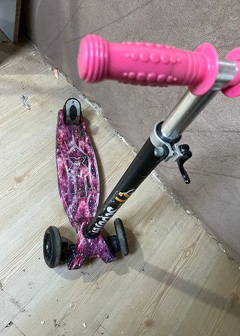 Renkli Pembe Çocuk Scooterı - Görsel 3