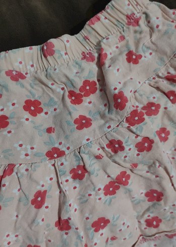 Çiçekli Pembe Fırfırlı Kız Şortu - Görsel 3