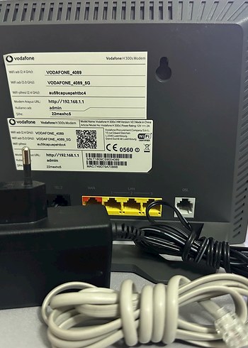 Vodafone H300s Modem ve Adaptör Seti