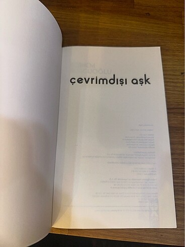  Beden ŞEBNEM BURCUOĞLU ÇEVRİMDIŞI AŞK