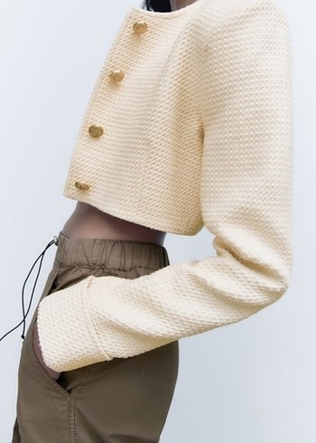 Düğmeli Krem Kısa Triko Kadın Ceket - Görsel 3