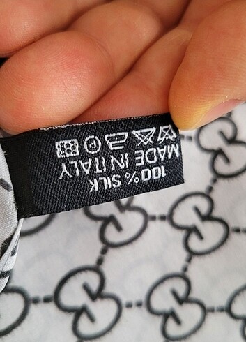 Beden GUCCİ fular
