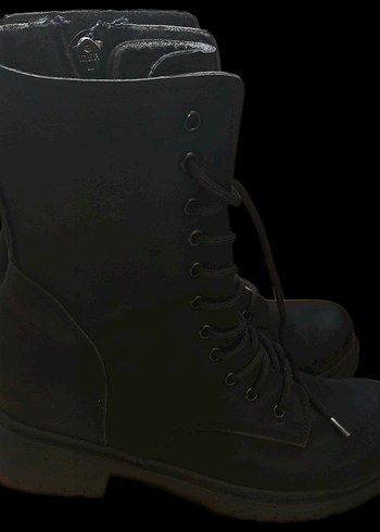 Siyah Suni Deri Kadın Bot - Görsel 4