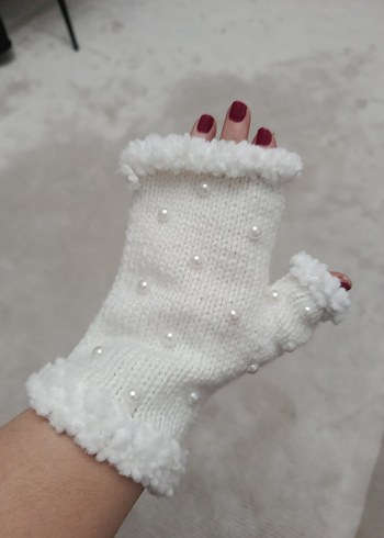 İnci Detaylı Beyaz Örgü Eldiven - Görsel 4