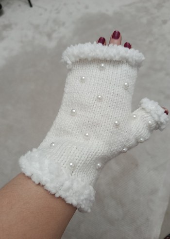 İnci Detaylı Beyaz Örgü Eldiven - Görsel 3