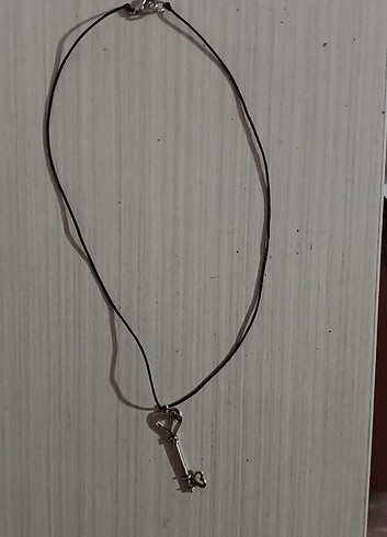 Tasarımcı Kolye