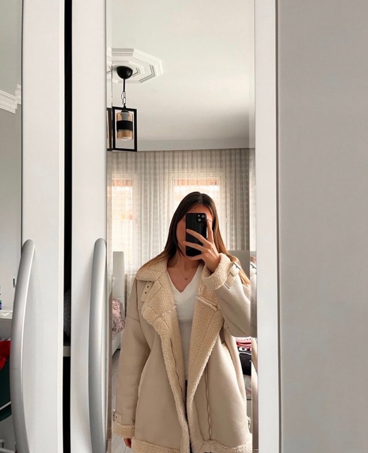 Beyaz Süet Peluş Detaylı Midi Kadın Ceket - Görsel 3