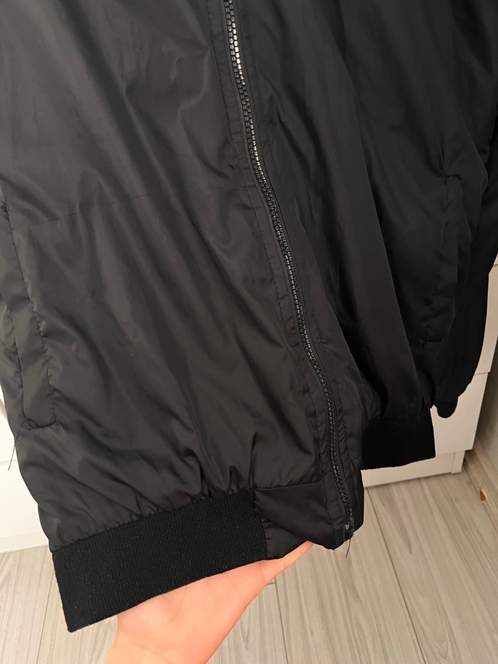 Siyah Fermuarlı ince ceket - Görsel 2