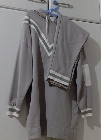 Tunik, pantolon gri takım 