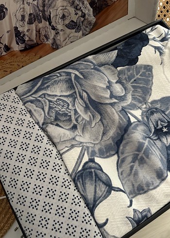 Gri Çiçek Desenli pike Takımı - Görsel 2