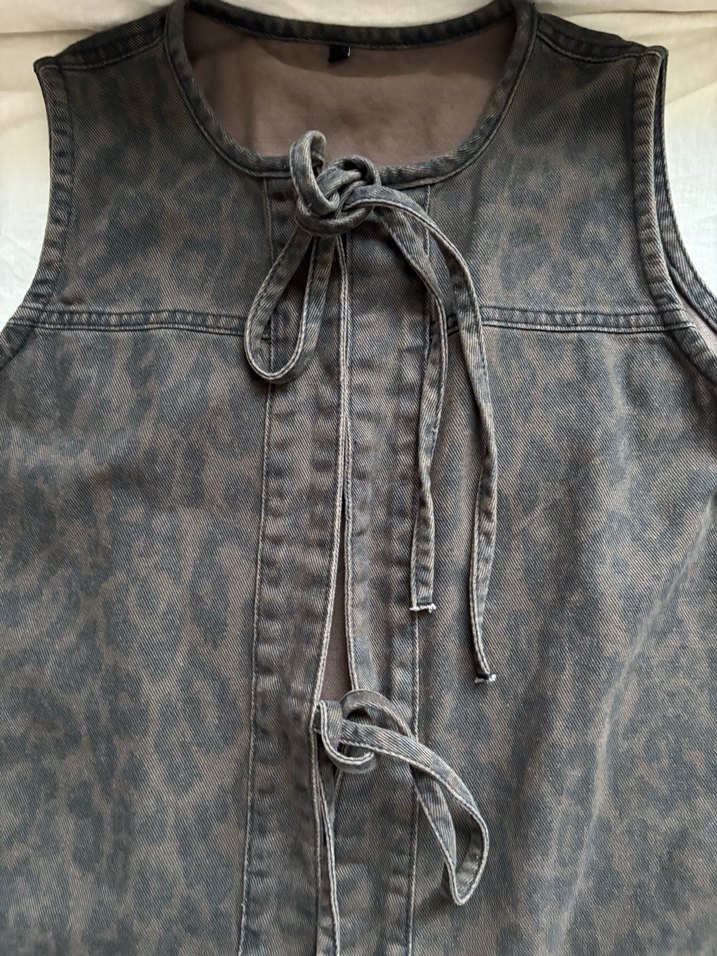 Leopar Bağcıklı Kolsuz Denim Yelek - Görsel 2