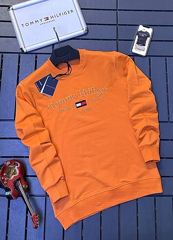 l/xl Beden Tommy Hilfiger sweatshirt 