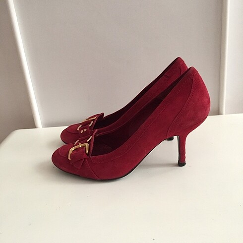 Zara Kırmızı Süet Topuklu Ayakkabı 36