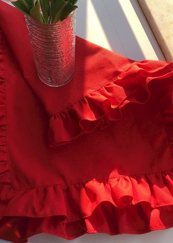 Kırmızı Etrafı Fırfırlı Runner - Görsel 4