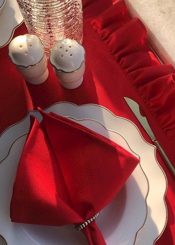 Kırmızı Etrafı Fırfırlı Runner - Görsel 5