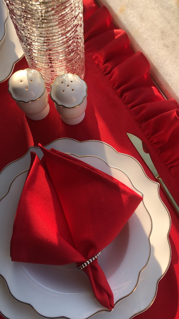 Kırmızı Etrafı Fırfırlı Runner - Görsel 5