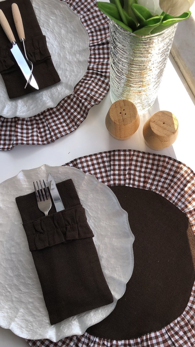 Kahverengi Fırfırlı Çatal Bıçak Kılıfı - Görsel 3