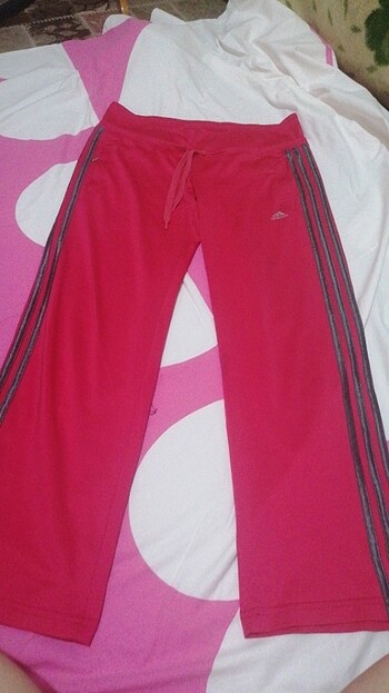 Pembe esofman 