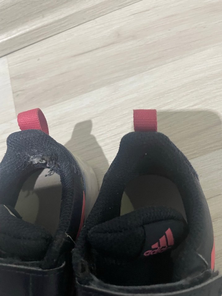 24 numara adidas - Görsel 4