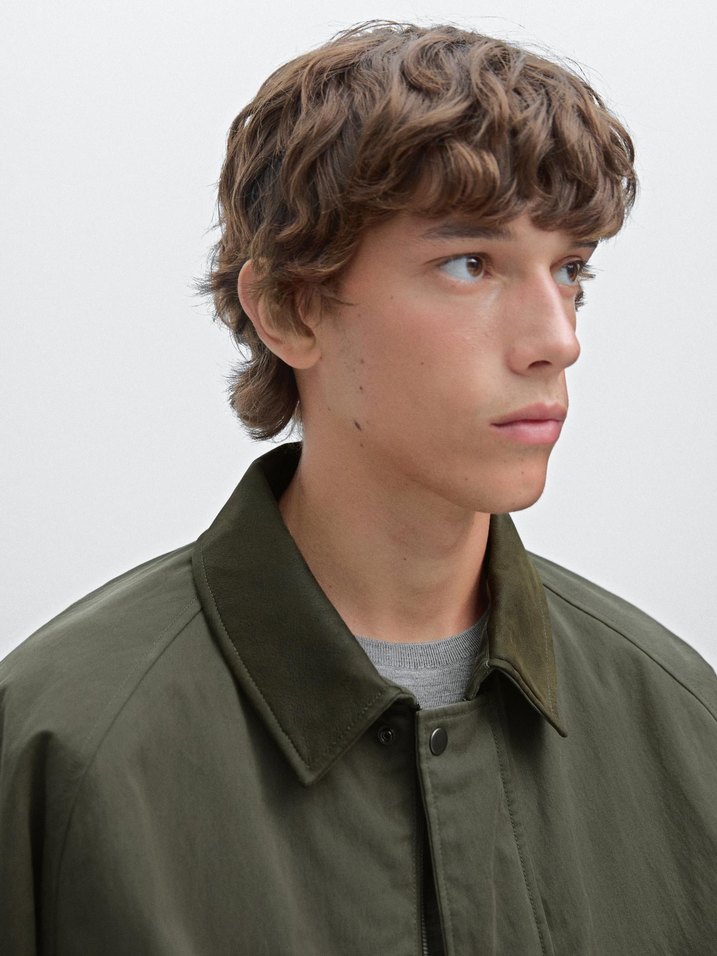 Yakası deri ceket - Görsel 4