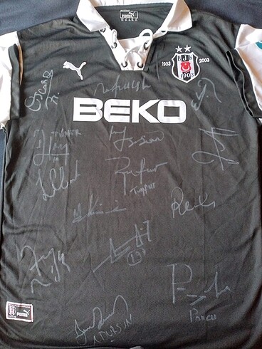 Beşiktaş imzalı forma