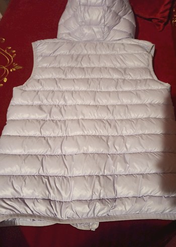 Kapüşonlu Benetton şişme yelek .az kullanılmış.tertemizdir - Görsel 3