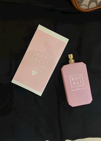 KAYALI BOUJE MARSHMALLOW | 81