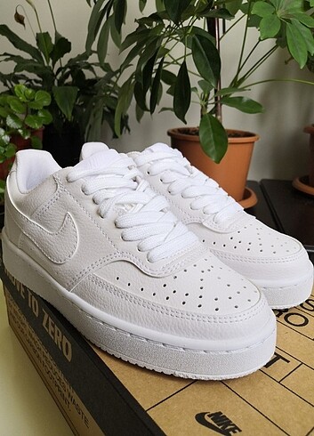 Nike Court Vision Low 