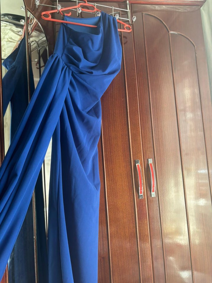 Mavi Tek Omuzlu Drapeli Abiye Elbise - Görsel 5