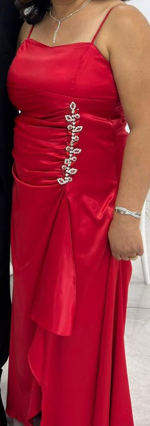 Kırmızı Drapeli Uzun Abiye Elbise - Görsel 4