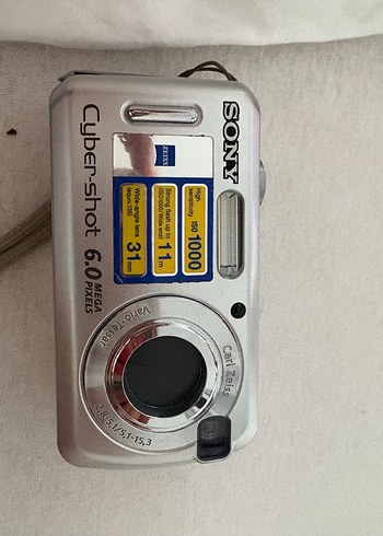 Sony Cyber-shot 6.0 MP Dijital Kamera