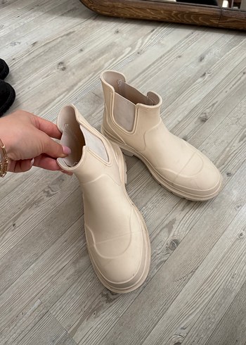 36 Beden Zara çocuk yağmur botu