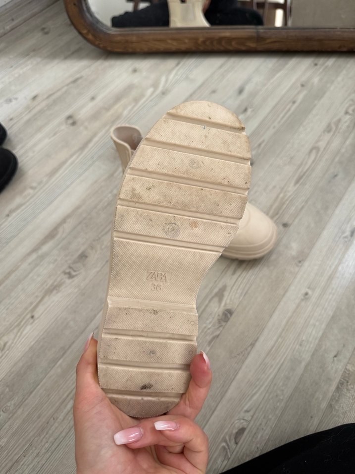 Zara çocuk yağmur botu - Görsel 3