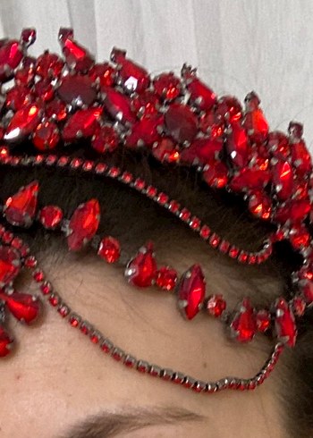 Kırmızı Gelin Taçı - Görsel 3