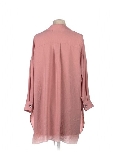 m Beden PreLoved Gömlek %70 İndirimli.
