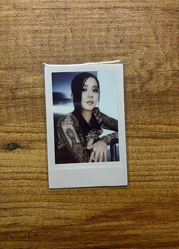 Jisoo polo