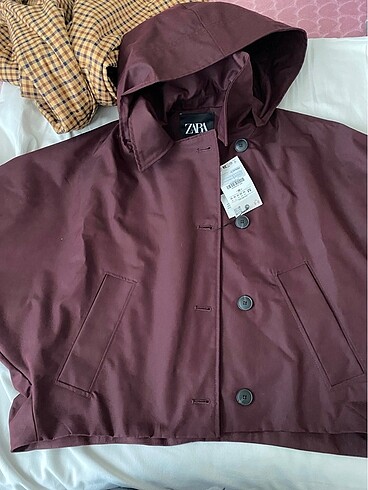 Zara Kısa Trençkot