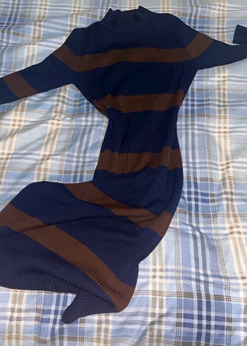 Kahverengi Çizgili Boğazlı Triko Elbise - Görsel 2