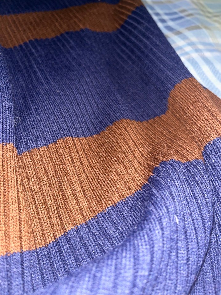 Kahverengi Çizgili Boğazlı Triko Elbise - Görsel 3