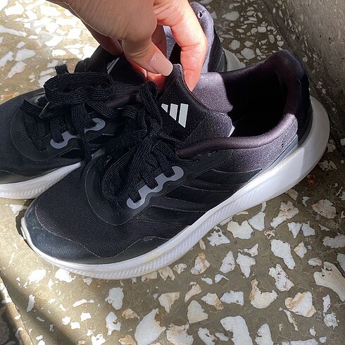Adidas ayakkabı