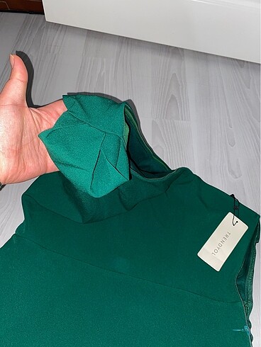 TrendyolMilla mini abiye - Görsel 3