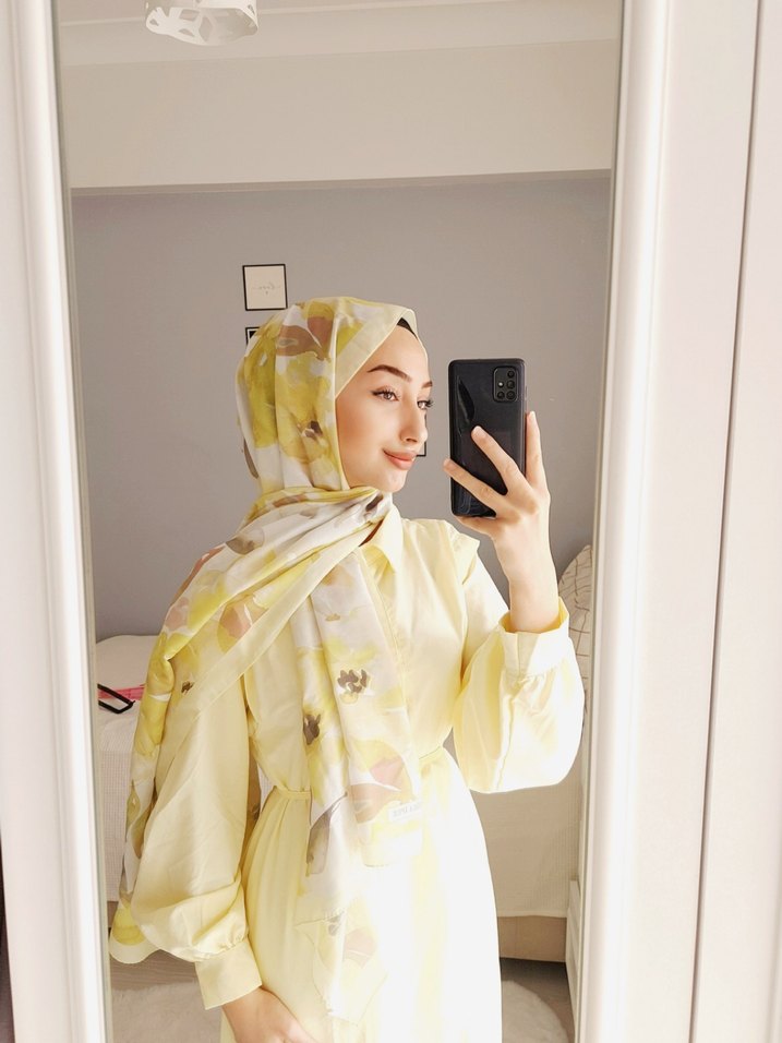 Sarı elbise - Görsel 2