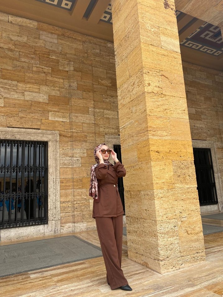 Kahverengi Uzun Kollu Kadın Takım Elbise - Görsel 2