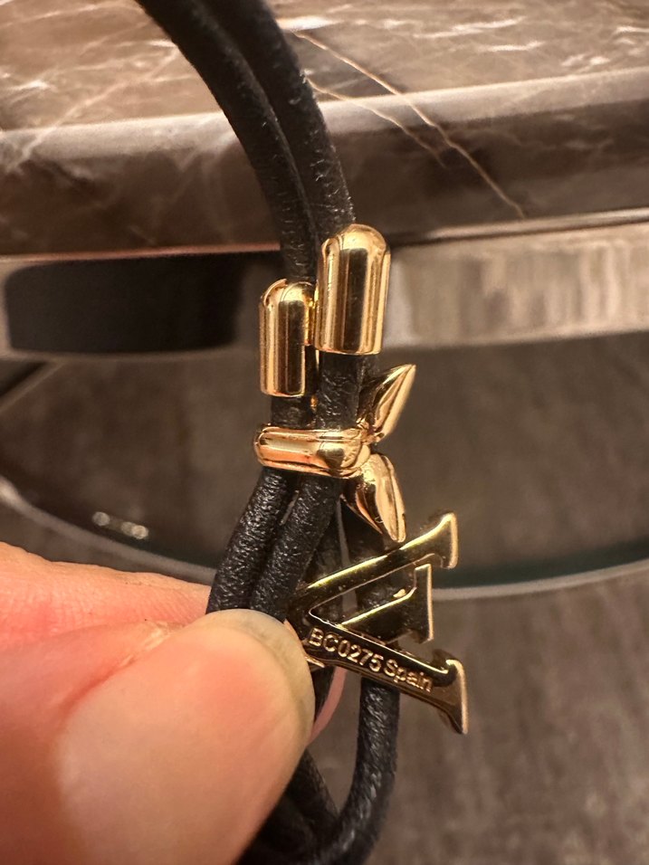 Louis Vuitton Elastik Altın Bileklik - Görsel 4