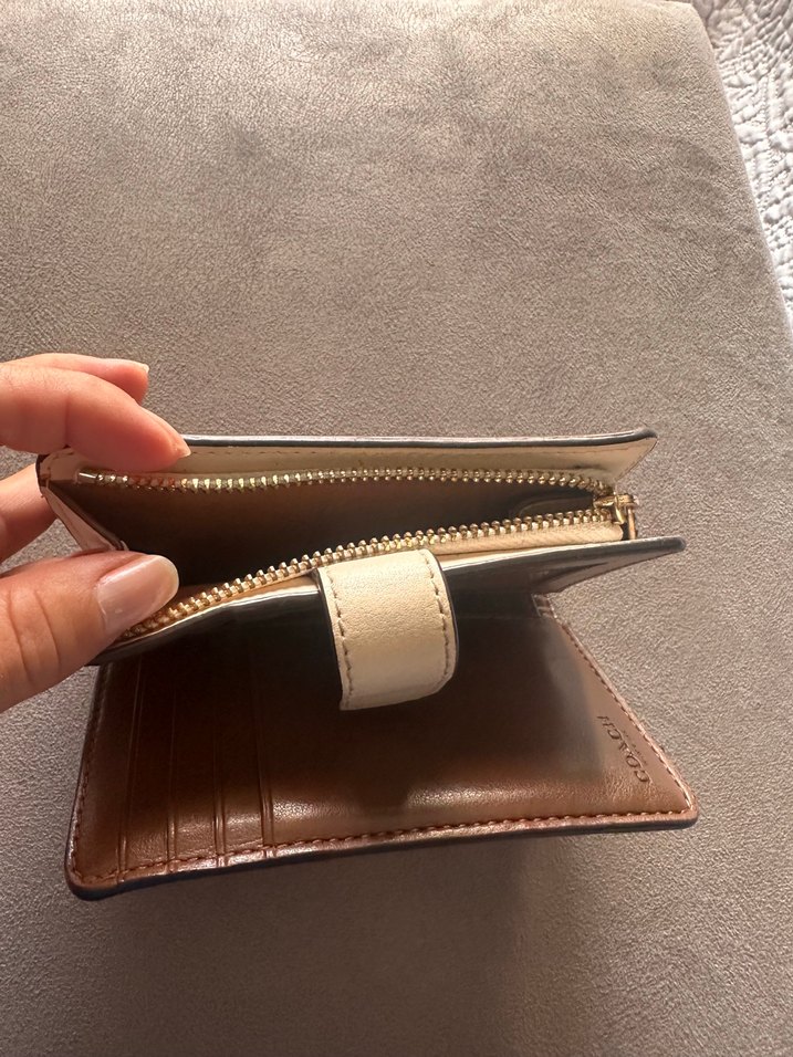 Kahverengi Deri Kadın Cüzdanı coach markalı - Görsel 5