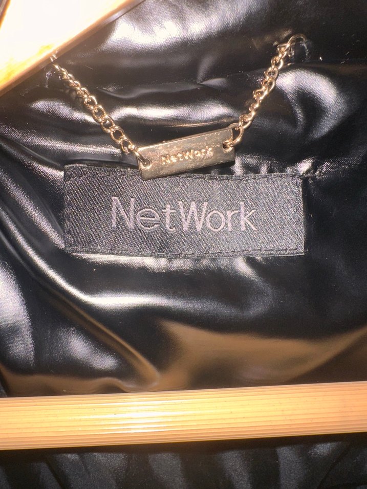 Siyah Yüksek Yakalı Deri görünümlü Kadın Kış Ceketi - Görsel 3