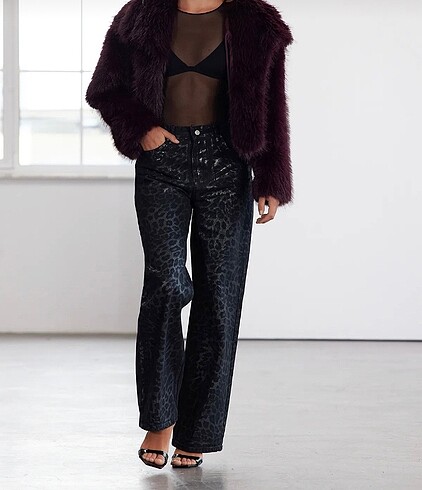 Trendyolmilla Leopar Varak Baskılı Wide Leg Jean